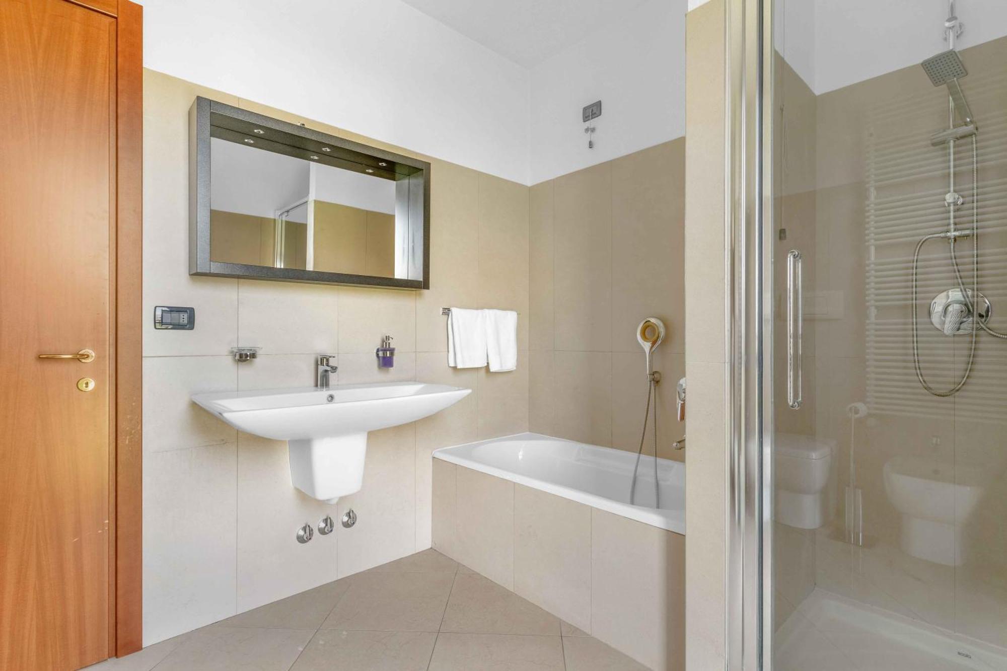 Santa Giulia Suite - Futurismo 17 Milán Exterior foto